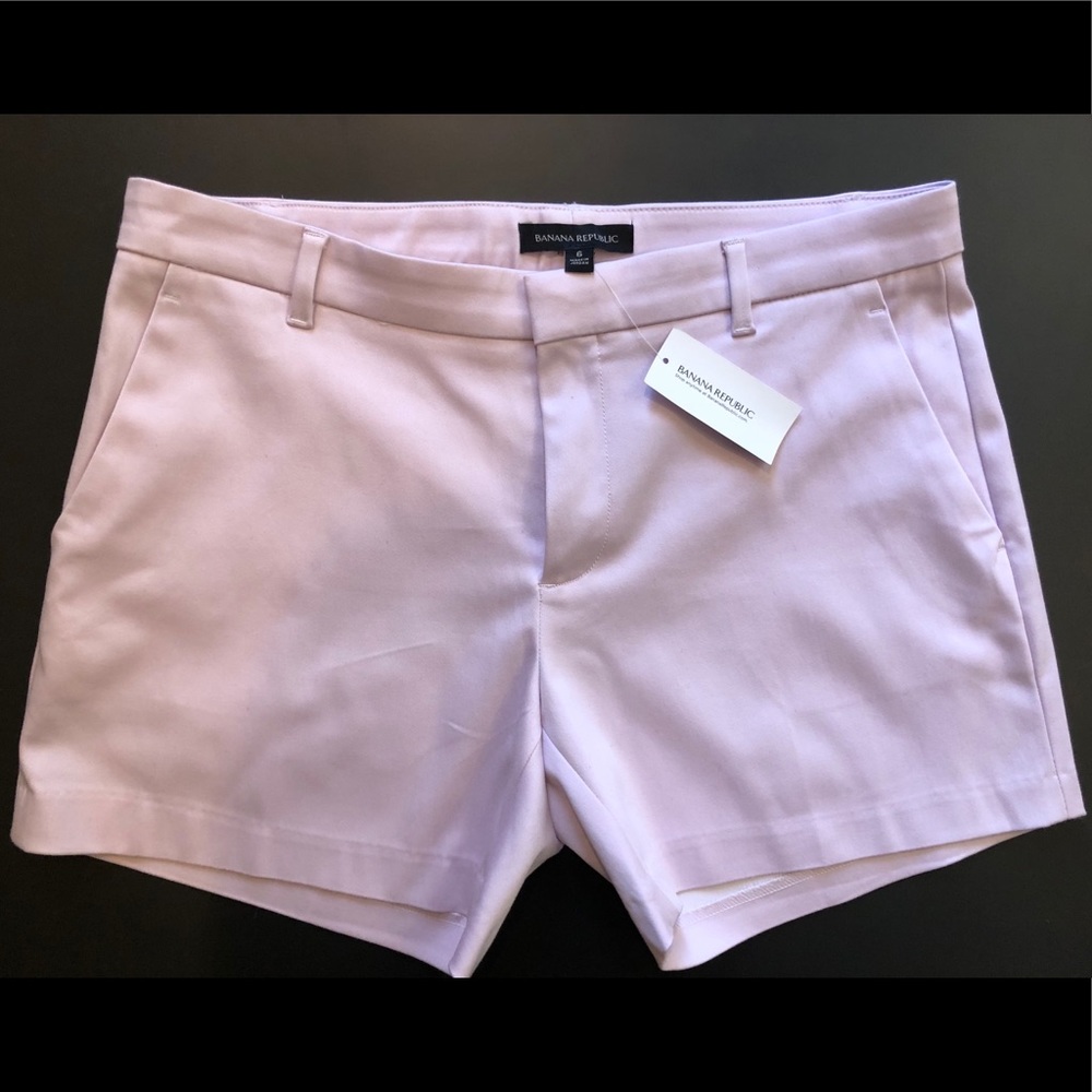 Banana Republic Mid-rise 5” Inseam Shorts